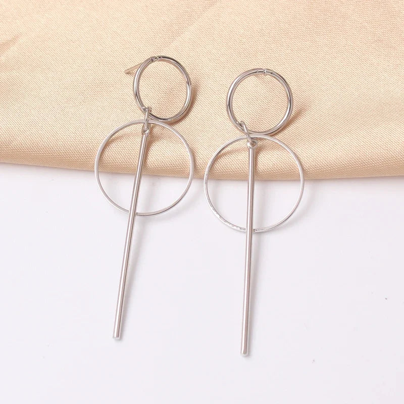 עגילי טוויסט