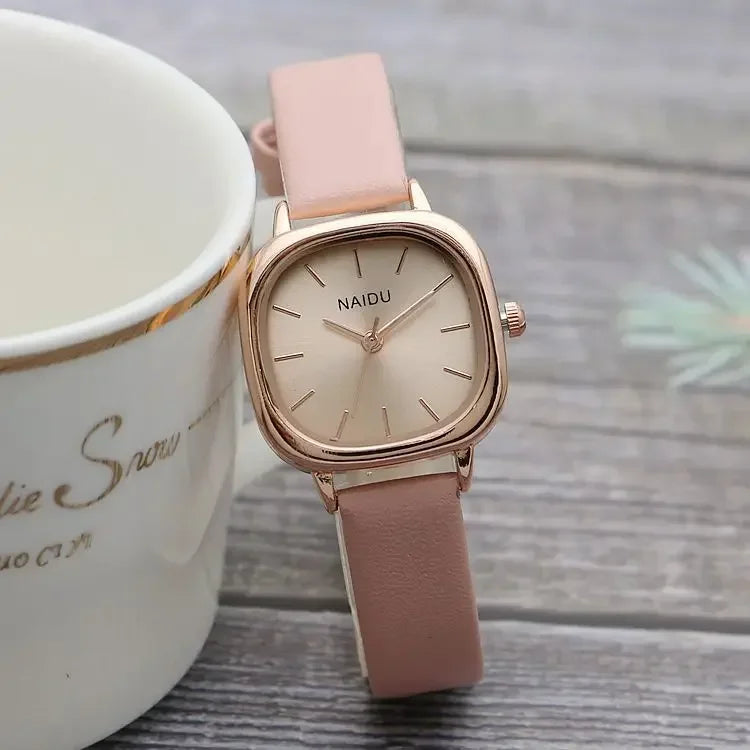 שעון דמוי עור יוקרתי