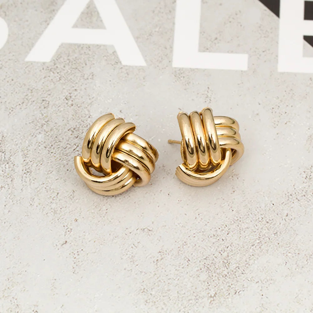 עגילי טוויסט