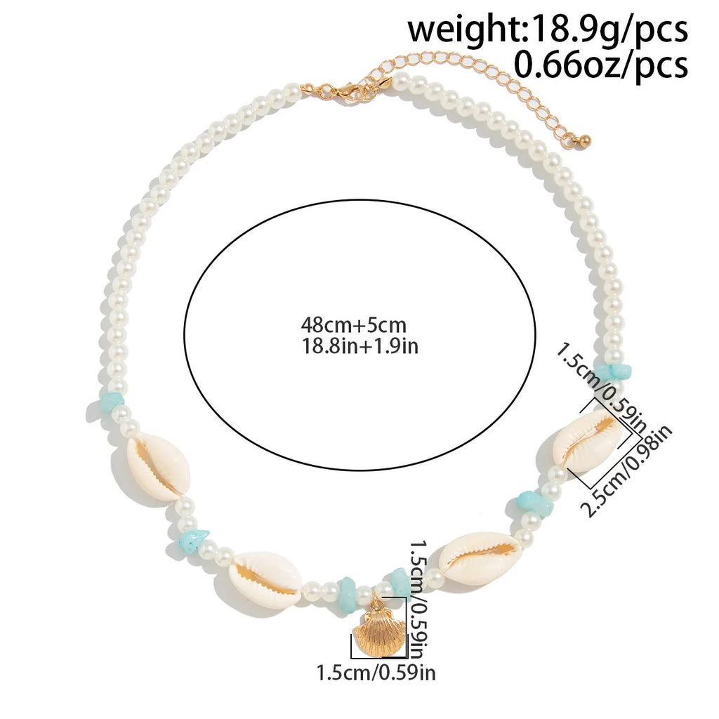 שרשרת פנינים בשילוב צדפים