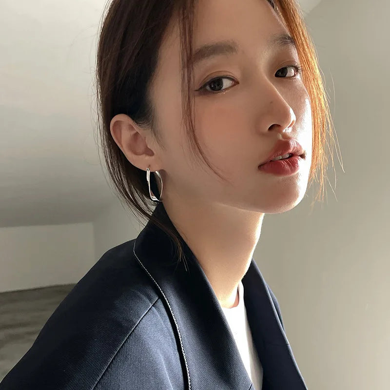 עגילי חישוק אובליים