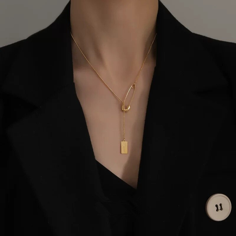 שרשרת צ'וקר בצבע זהב- סנדרה